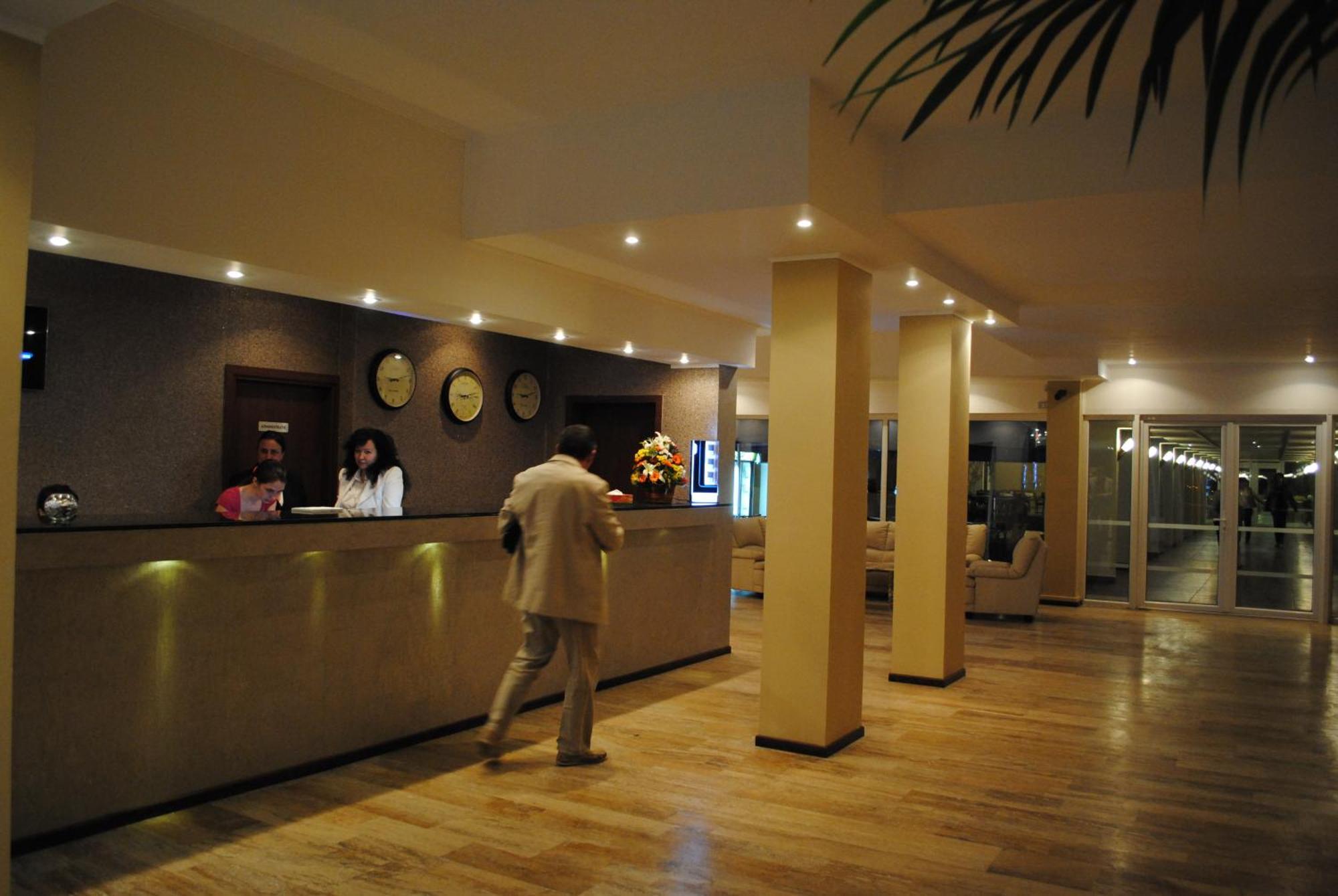 Complex Mediteranean Mamaia Exterior foto